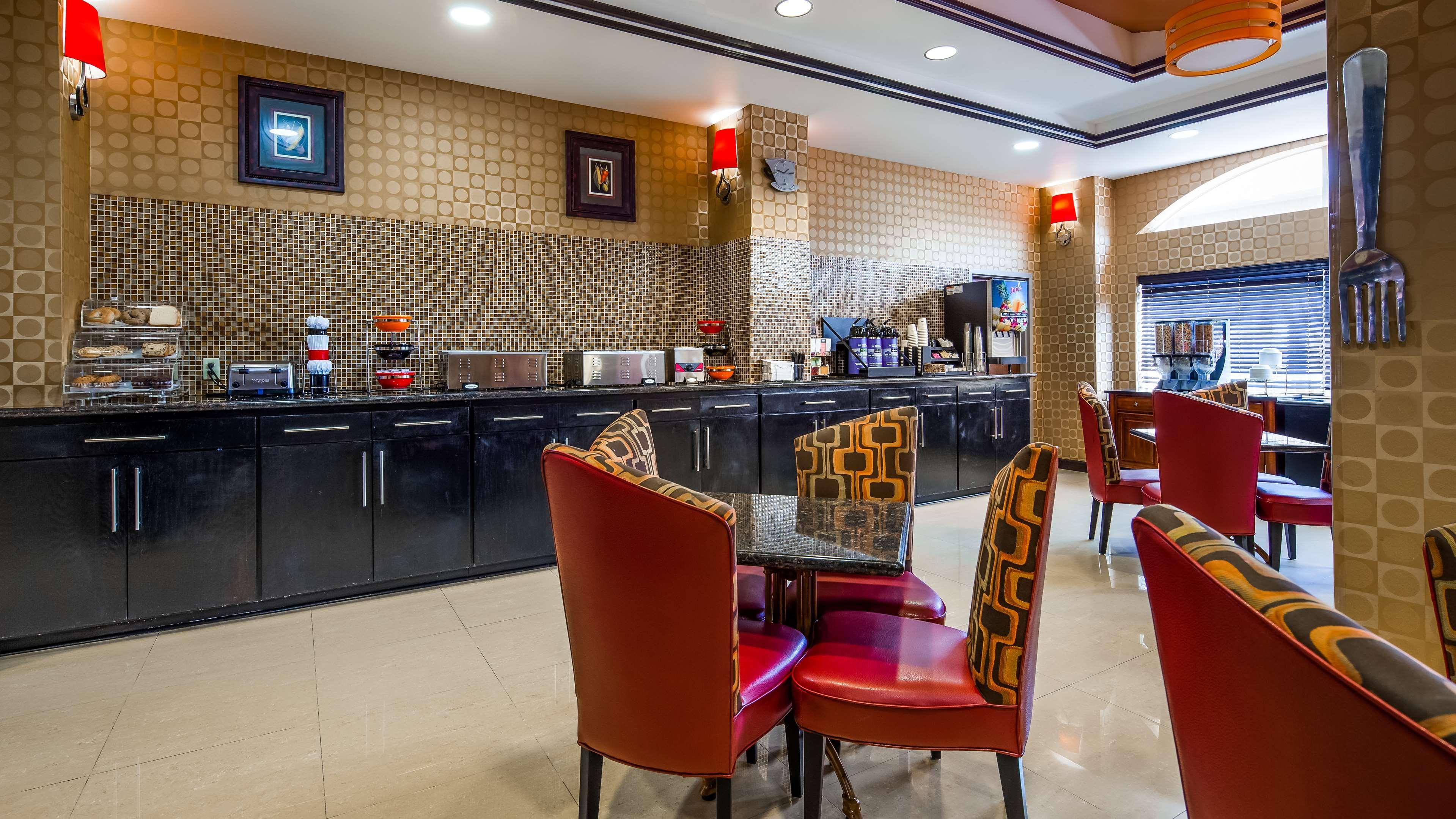 Hotel Western Jfk Inn&suites